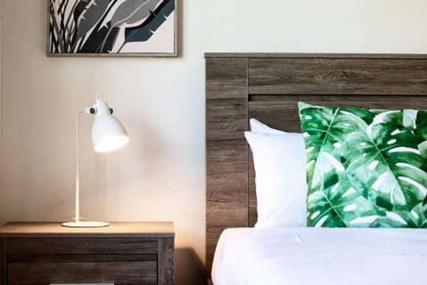 Runaway Bay Waterfront Delight - Accommodation VIC 2