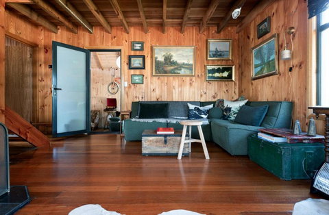 Rustic Barn By The Bay - Accommodation VIC 1