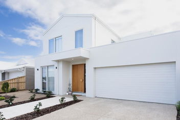 Saltwater Lux, 4 Bdrm, 3 Bath, Golf, Weddings, Beaches, Adventure Park with Accommodation VIC
