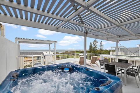 Salty Breeze - Rooftop Terrace & Jacuzzi - Accommodation VIC 0