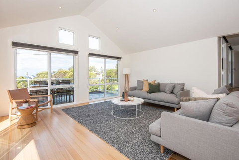 Salty Shores Smiths Beach - Accommodation VIC 2