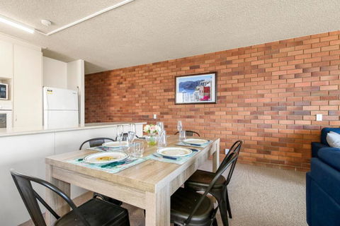 San Clemente Unit 4 24 Orvieto Terrace - Accommodation VIC 1
