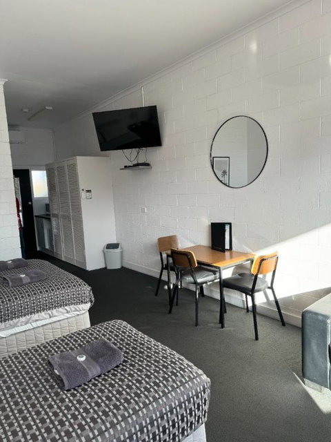 San Remo Hotel Motel - Accommodation VIC 3