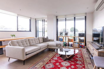 Sanctuary-Effortless City Escape with Accommodation VIC