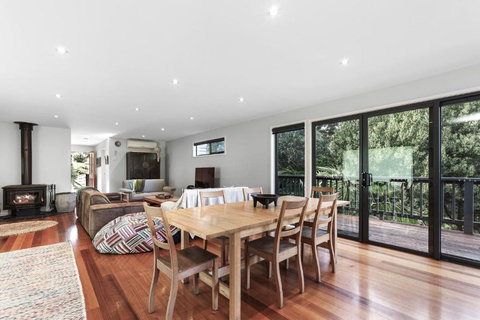 Sanctuary House - Accommodation VIC 1