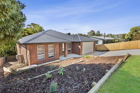 Sanctuary - Accommodation VIC 1