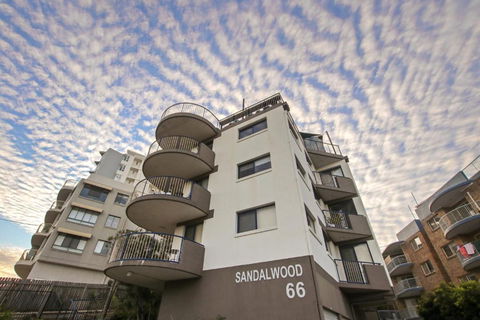 Sandalwood Unit 1 66 Lower Gay Tce - Accommodation VIC 0