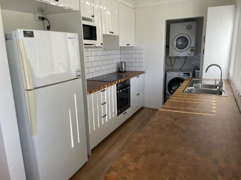Sandpebbles 1 Pebbly Beach - Accommodation VIC 1