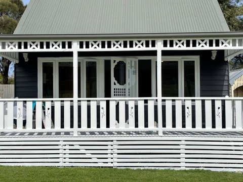 Sandpiper - Charming Beach Villa - Accommodation VIC 0