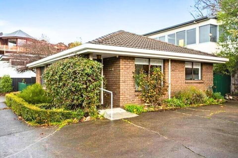 Sandy Bay Cozy Cottage Close To CBD - Accommodation VIC 2