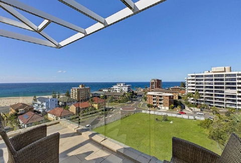 Sandy Cove Apartment The Entrance 31 - Accommodation VIC 1