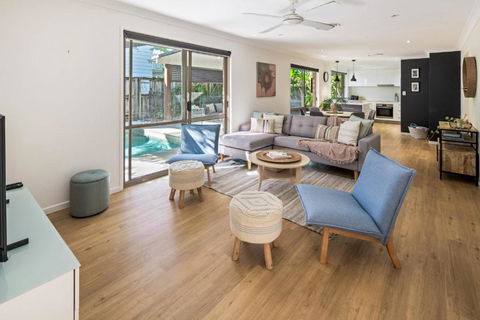 Sandy Dunes Retreat Pet-Friendly Wurtulla Home - Accommodation VIC 2