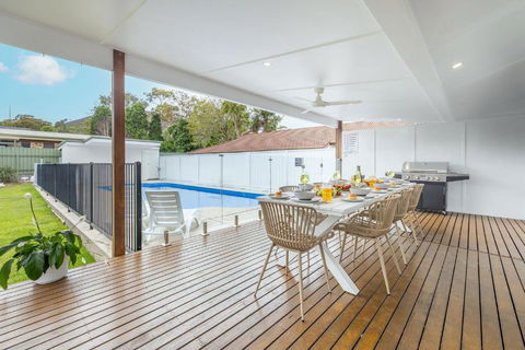 Shoal Shack 72, 72 Tomaree Rd - Pool, Pet Friendly, Wi-Fi, Air Con, Linen - Accommodation VIC 1