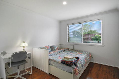 Spacious Seabrook Hideaway Near The Bay - Accommodation VIC 3