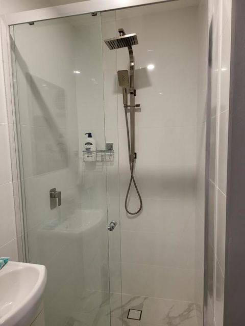 T&V Suites - Accommodation VIC 1