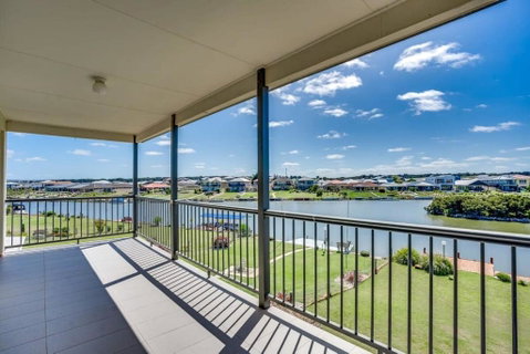 T2 12 Wentworth Pde Hindmarsh Island - No Linen Included - Accommodation VIC 2