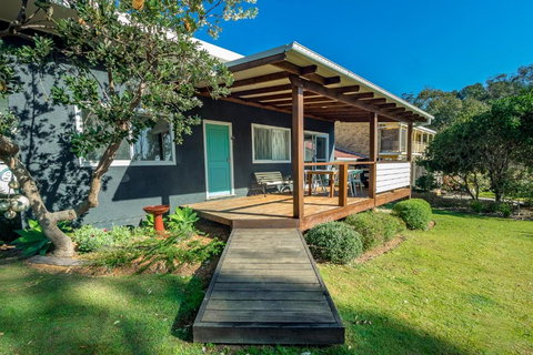 Tallowood Beachfront Cottage - Accommodation VIC 0