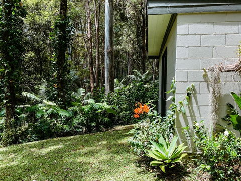 Tallowwood Cottage - Accommodation VIC 3