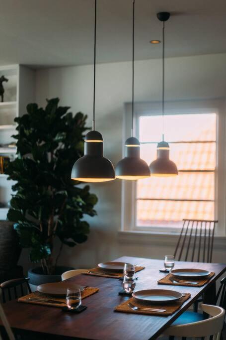 Tamarama Penthouse Ocean And Beach Views - Accommodation VIC 1