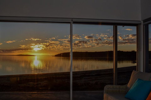 Beachside - Accommodation VIC 1