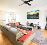 Beautiful Modern Luxury - Accommodation VIC
