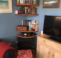 Beautiful Retreat by the Beach - 1 Lecaille Court - Accommodation VIC