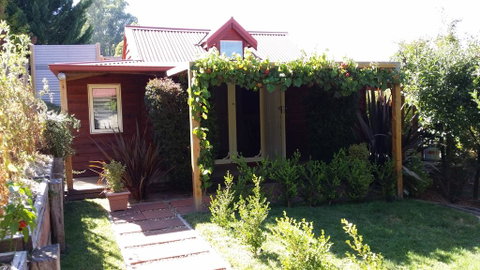 Bella Rouge Cottage Bright - Accommodation VIC 2