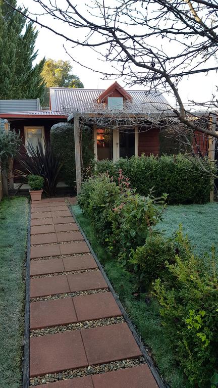 Bella Rouge Cottage Bright - Accommodation VIC 3