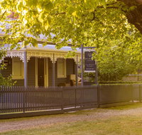 Belmont at Beechworth 2 bedrooms 2 bathrooms 2 couples - Accommodation VIC