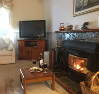 Bessie's Cottage - Accommodation VIC