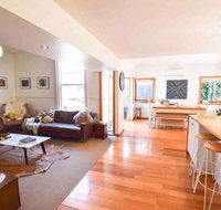 Best Location in Hobart Luxury 4 bedroom with stunning views - Accommodation VIC