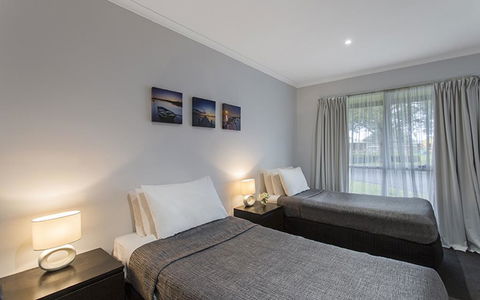 Best Western Colonial Village Motel - Accommodation VIC 2