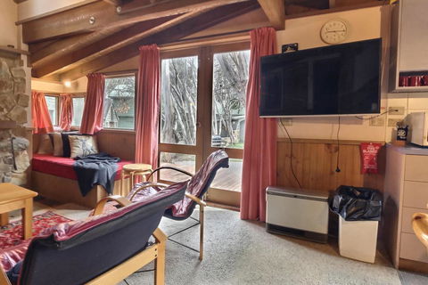 Bindi - Alpine Getaways's Chalet At Tower Rd - Accommodation VIC 1