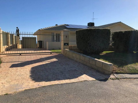 Blue Bay Beach Getaway - Accommodation VIC 3