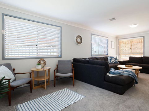 Blue Bay, 83a Rocky Point Road - Foxtel & Air Conditioning Downstairs - Accommodation VIC 1