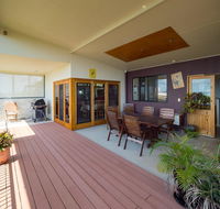Blue Water Retreat - Upstairs - Accommodation VIC