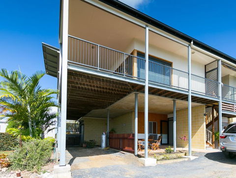 Blue Water Retreat - Upstairs & Downstairs - Accommodation VIC 1