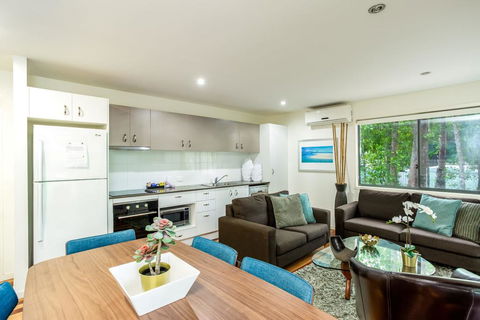 Bluewater 1 - Rainbow Shores, Amazing Location, Easy Walk To Beach, Pool, Aircon, Outdoor Spa - Accommodation VIC 0