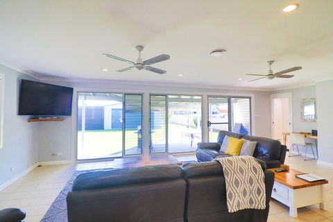 Boikon Beach House - Accommodation VIC 3
