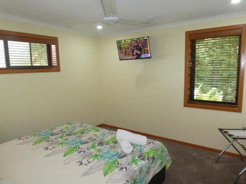 The Summit Rainforest Retreat - Accommodation VIC 3