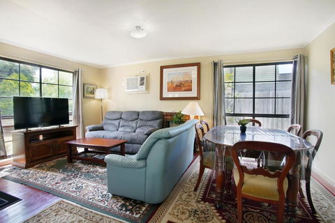 Three Bedroom Sweet Retreat In Coburg - Accommodation VIC 0