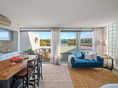 XQ Collection La Casa De Frida - Modern Studio With Balcony - Accommodation VIC 2