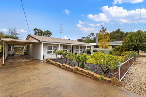 White On Wright Clare - Accommodation VIC 0