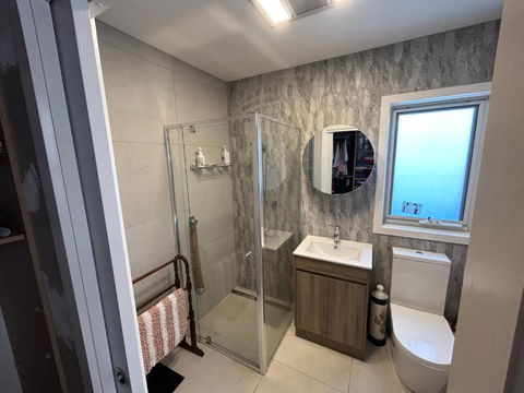 White On Wright - Accommodation VIC 3