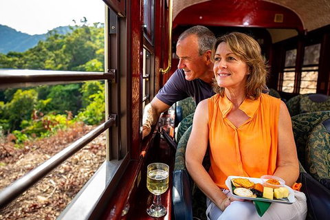 Skip The Line Kuranda Scenic Railway Gold Class And Skyrail Rainforest Cableway - Accommodation VIC 2