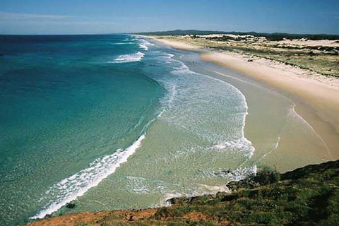 Full-Day Moreton Island 4x4 Sightseeing Tour - Accommodation VIC 2