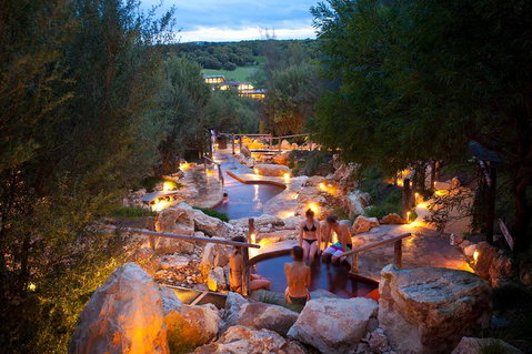 Peninsula Hot Springs Tour With Restaurant Lunch & Gondola Ride - Accommodation VIC 2
