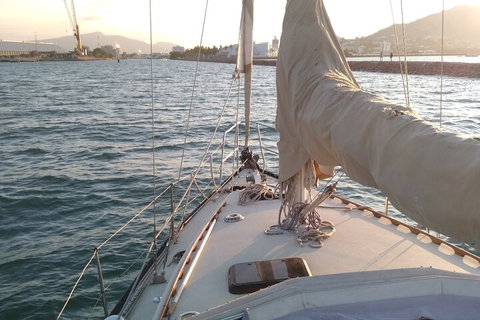Townsville Small Group Sunset Sail Sailing Cruise Boat Tour Charter Hire - Accommodation VIC 4