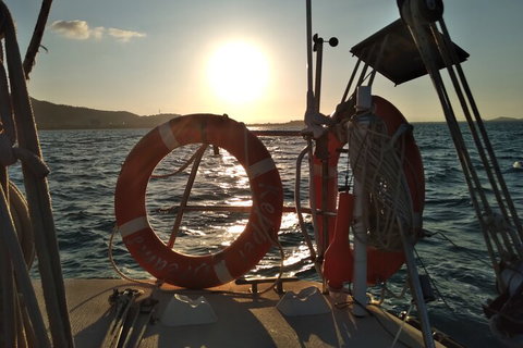 Townsville Small Group Early Morning Sailing Cruise Boat Tour Charter Hire - Accommodation VIC 0