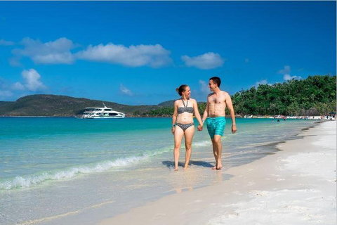 Whitehaven Beach Half-Day Cruises - Accommodation VIC 3